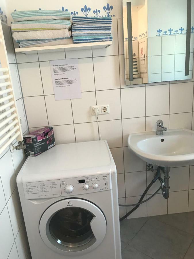 Unterkunft Fuer Arbeiter Und Monteure Gräfrath Kültér fotó
