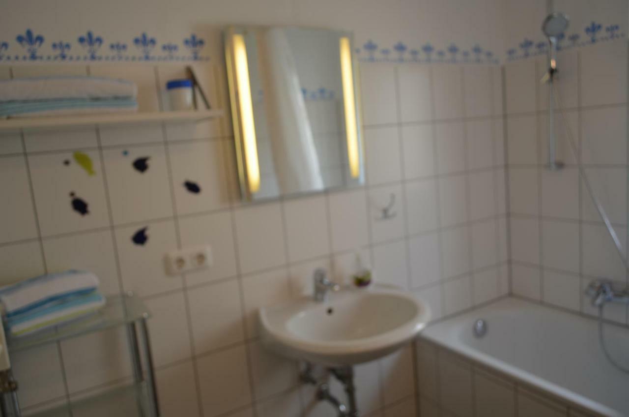 Unterkunft Fuer Arbeiter Und Monteure Gräfrath Szoba fotó